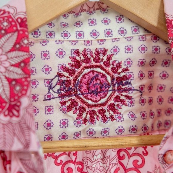 Robert Graham women's  Pink paisley embroidered blouse | Small - Picture 3 of 8